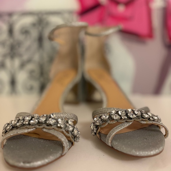 Badgley Mischka Silver Crystal-Embellished Ankle-Strap Heels - Size 6.5 - Picture 6 of 7